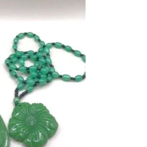 Green Jade Necklace - Hibiscus Flower